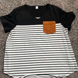 Trendy Maternity Top!